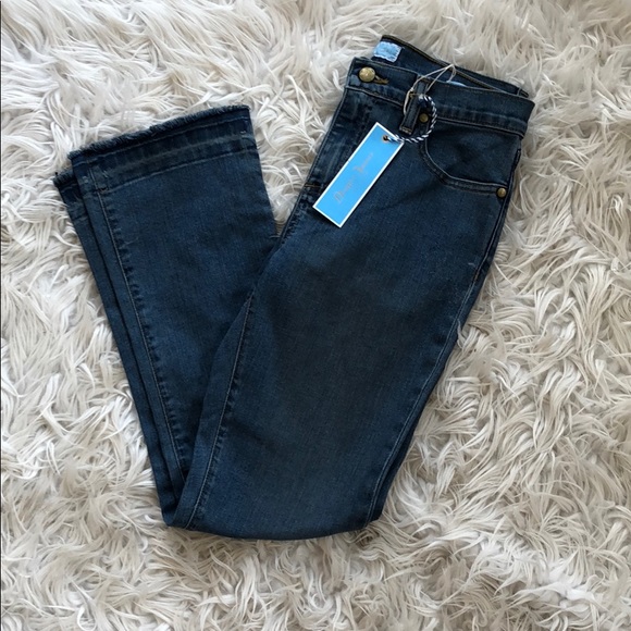 NEW • Draper James • Crop Flare Raw Hem Jeans - Picture 6 of 8